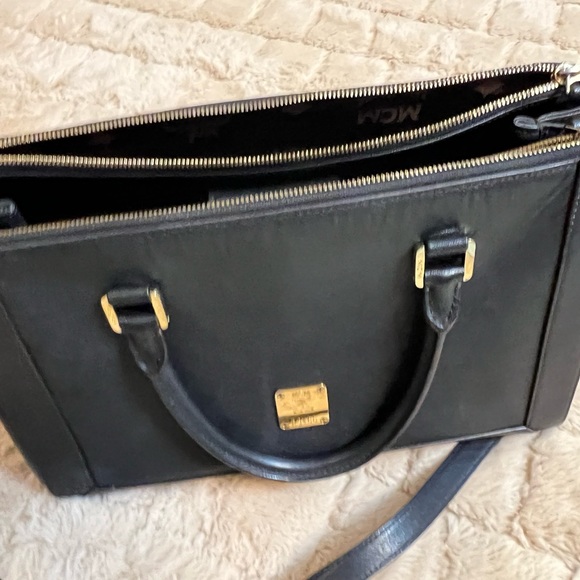 MCM Bag Large size Nice organization (Black) - Picture 3 of 12